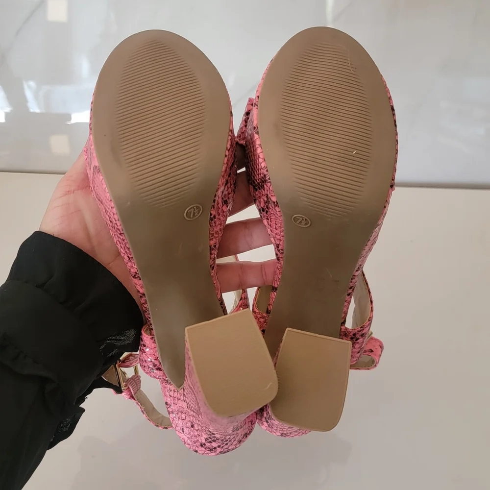 Wild Diva | Pink Python Snake Print Open toe Platform Anklestrap heels Size 7.5